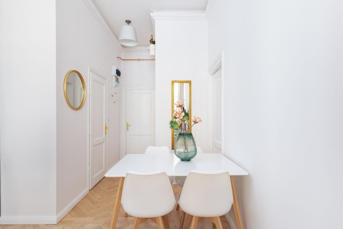 Apartamenty-Mi Old Town Residence วอร์ซอ ภายนอก รูปภาพ
